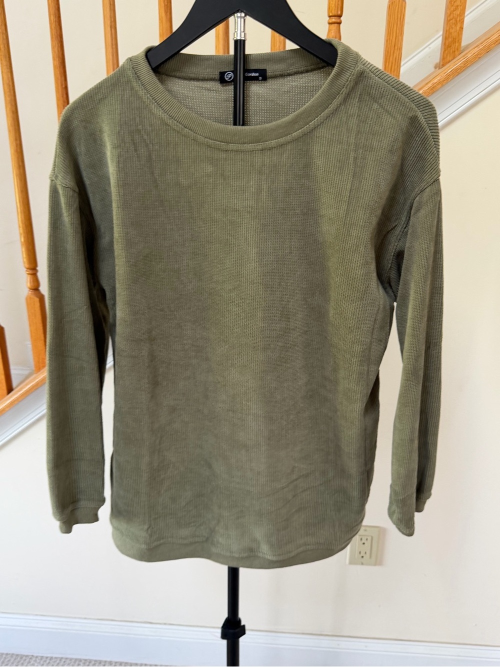 Corded Olive Crew Neck Sweater - Casual Everyday